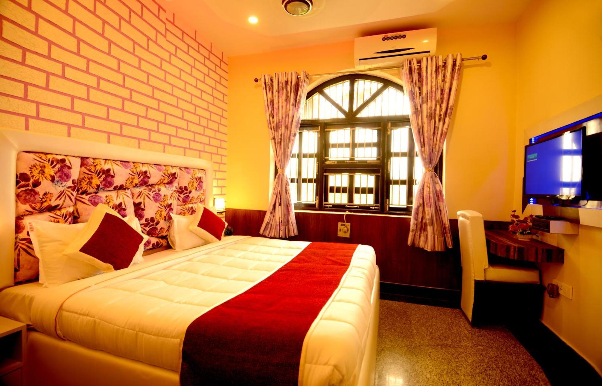 Aman Homestay, A Boutique Hotel Агра Экстерьер фото