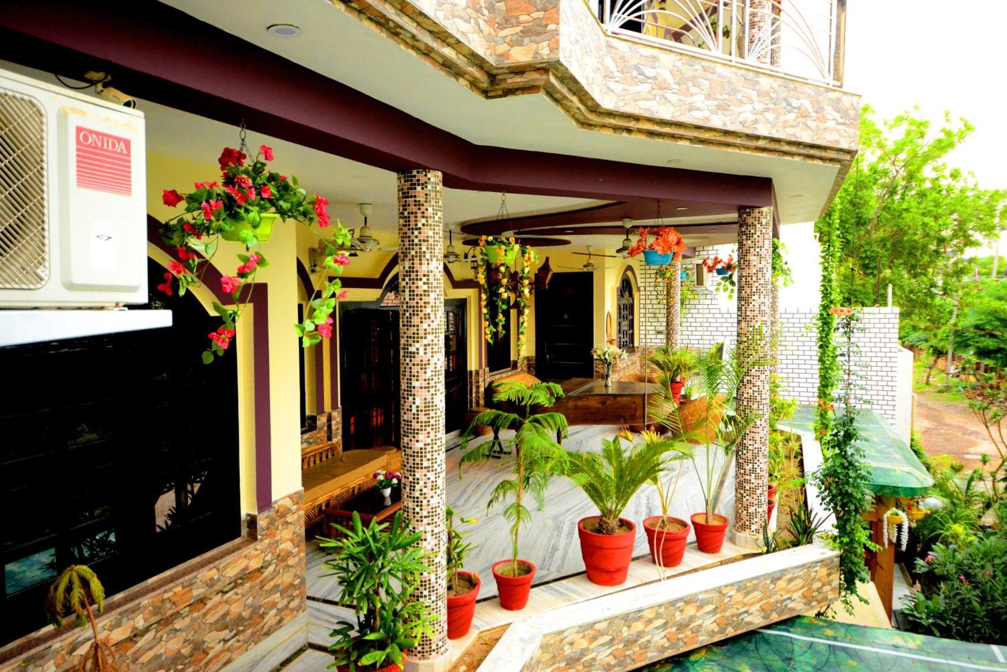 Aman Homestay, A Boutique Hotel Агра Экстерьер фото